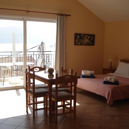 Mema'S Apartment Agia Efimia Zewnętrze zdjęcie