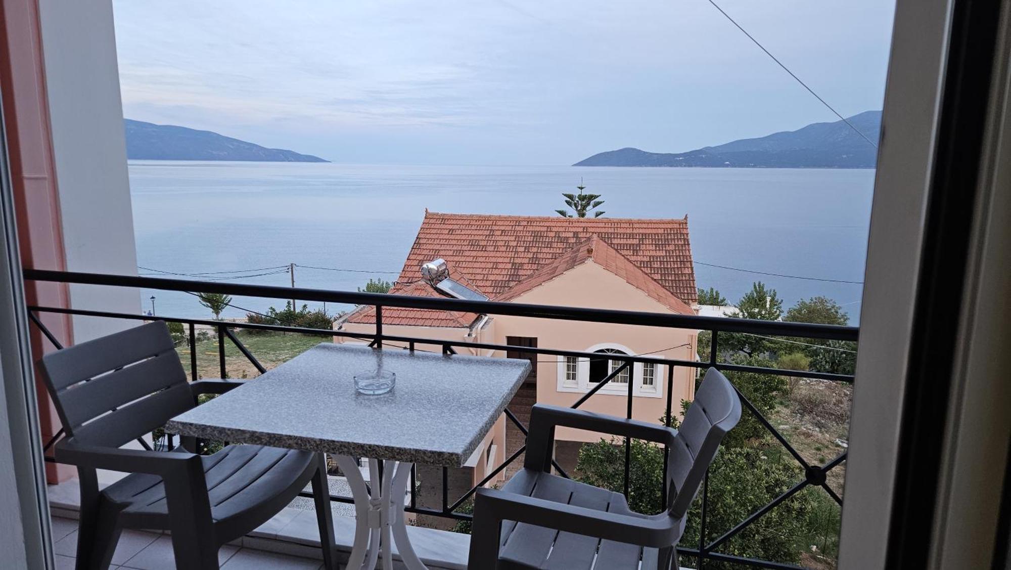 Mema'S Apartment Agia Efimia Pokój zdjęcie